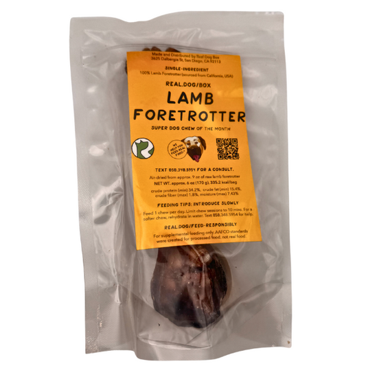 Lamb foretrotter dog treat, natural chew for dogs, ideal for promoting dental health and providing long-lasting chewing enjoyment.